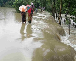 দোয়ারাবাজারে টানা বর্ষণ ও পাহাড়ি ঢলে প্লাবিত 